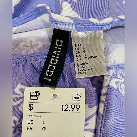 H&M cropped top size L  H&M Divided 
Halter neck Crop top 
In woven fabric - Picture 8 of 13